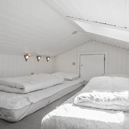 بيت للعطل 3 Bedroom Awesome In *