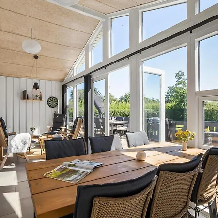 3 Bedroom Awesome In *