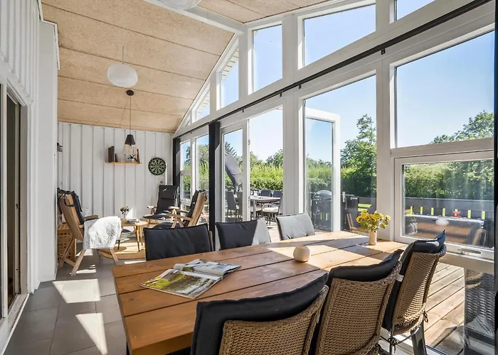 3 Bedroom Awesome In *